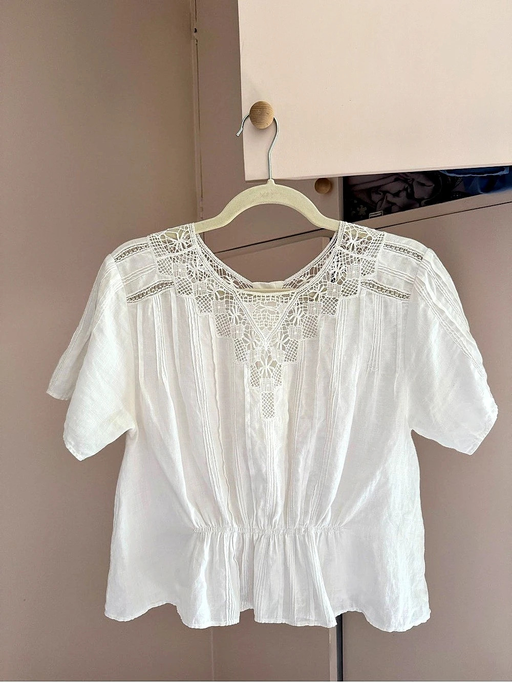 DÔEN Top White Embroidered Blouse Small